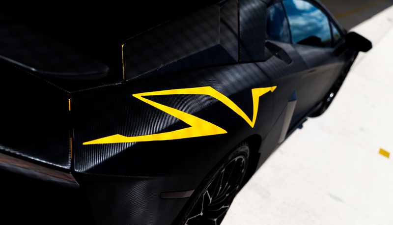 Illustration for article titled Supercars Are Always Better At A Race Track